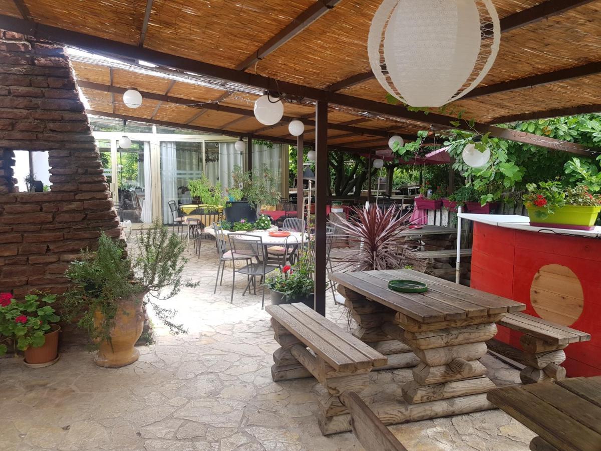 Domaine Du Berange Hotel Saint-Genies-des-Mourgues Exterior photo